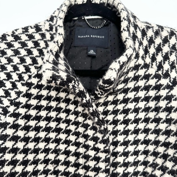 Banana Republic Pea Coat Wool Jacket size XS houndstooth print black and white - Picture 4 of 5
